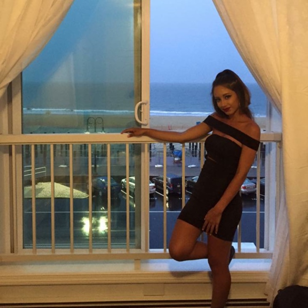 Off the shoulder bandage dress